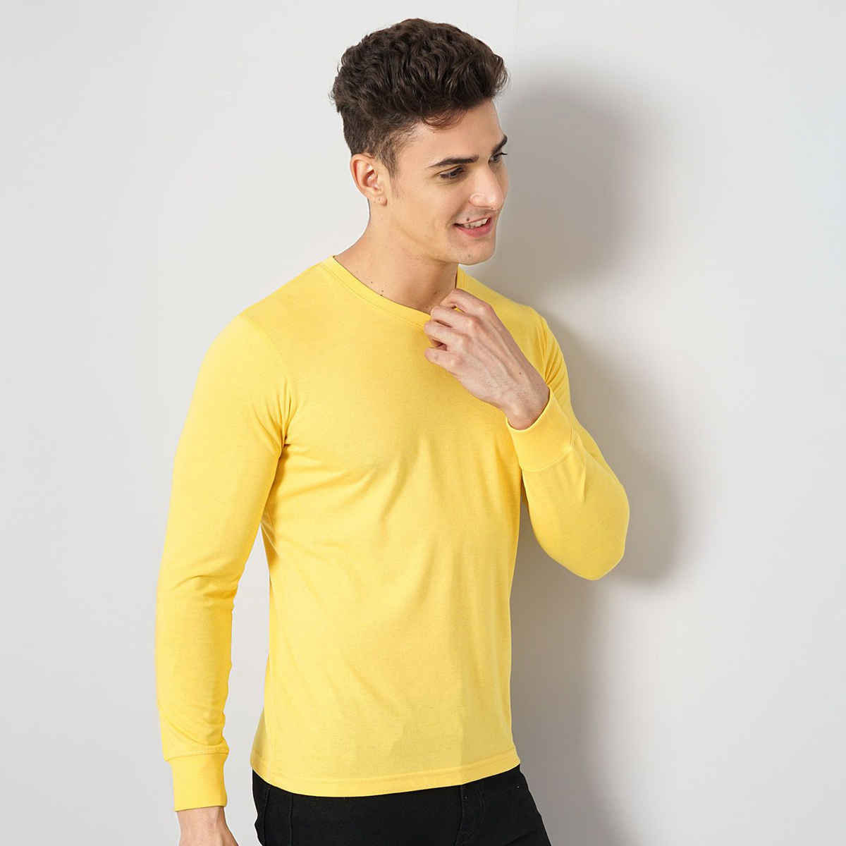 The Indian Garage Co Men Casual Regular Fit Yellow Solid Full Sleeve T-Shirt - M