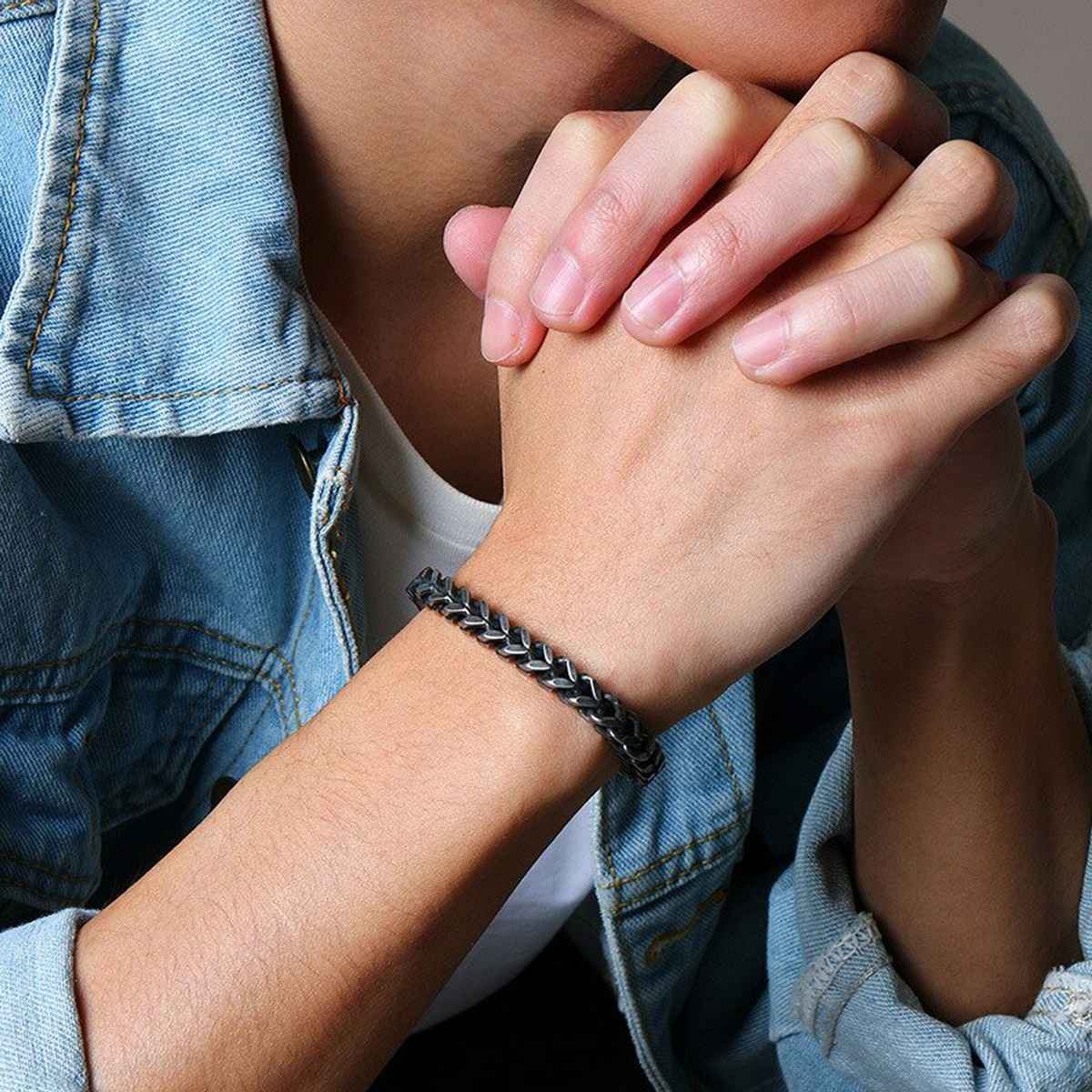 Fashion Frill Men's Criss Cross Bracelet Black Regular