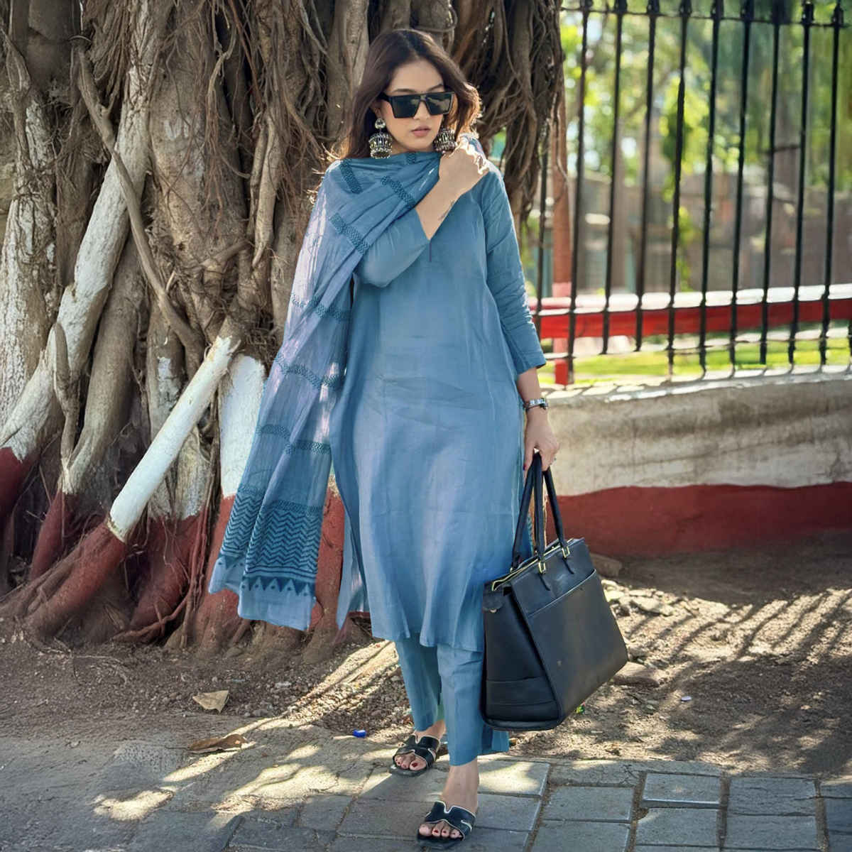 GoSriKi Women's Viscose Rayon Straight Solid Kurta with Pant & Dupatta | RAJA SAAB | Blue - M