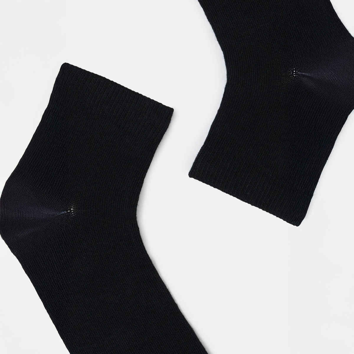 Jockey Unisex Solid Cotton, Nylon and Elastane Ankle Socks | Black | 9 - 10 years