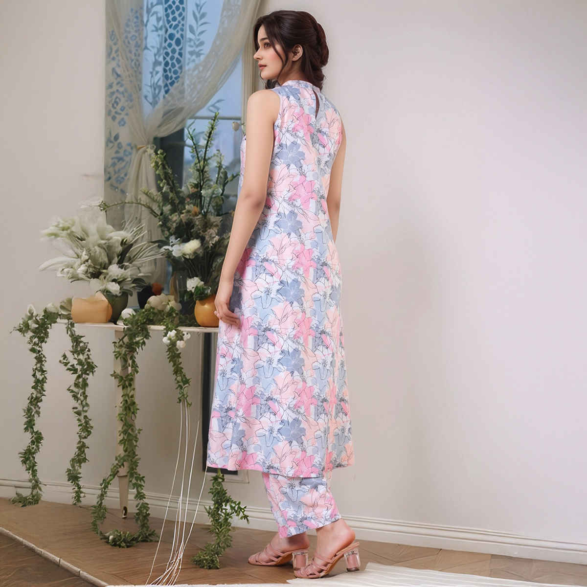 GoSriKi Women's Viscose Rayon Straight Printed Kurta with Pant | SBL | Grey - M