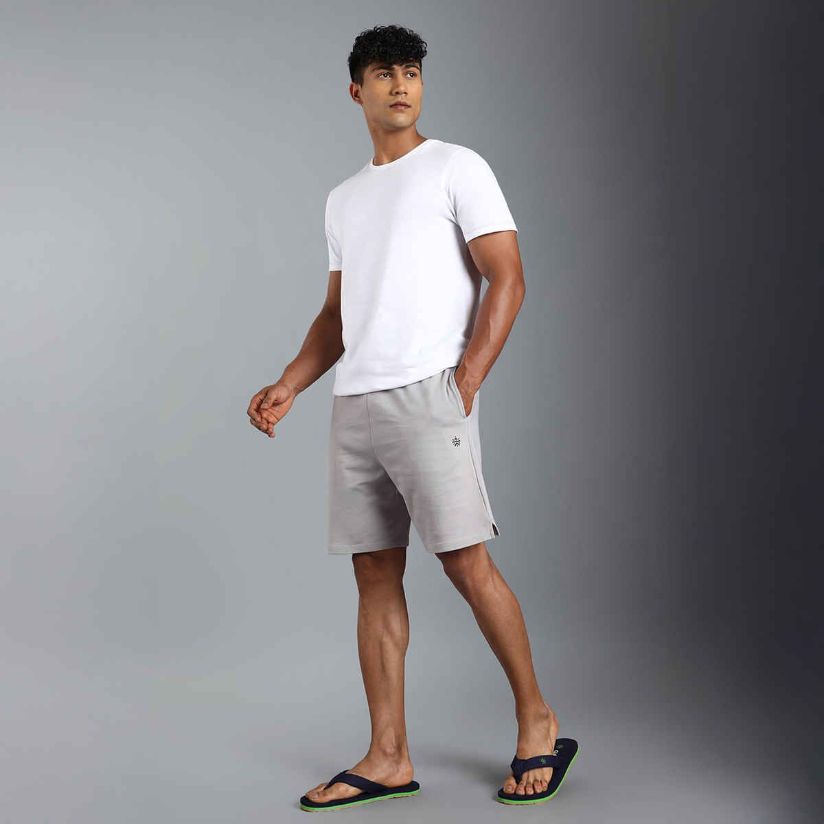 cult Men's Vetra Flip Flops | Navy - UK 9