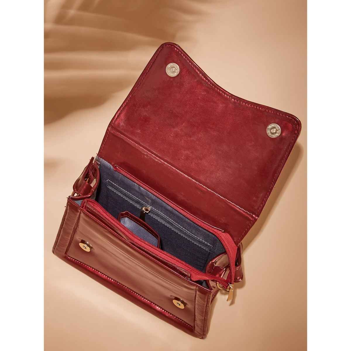 Fargo Women's Shoulder Bag | Maroon