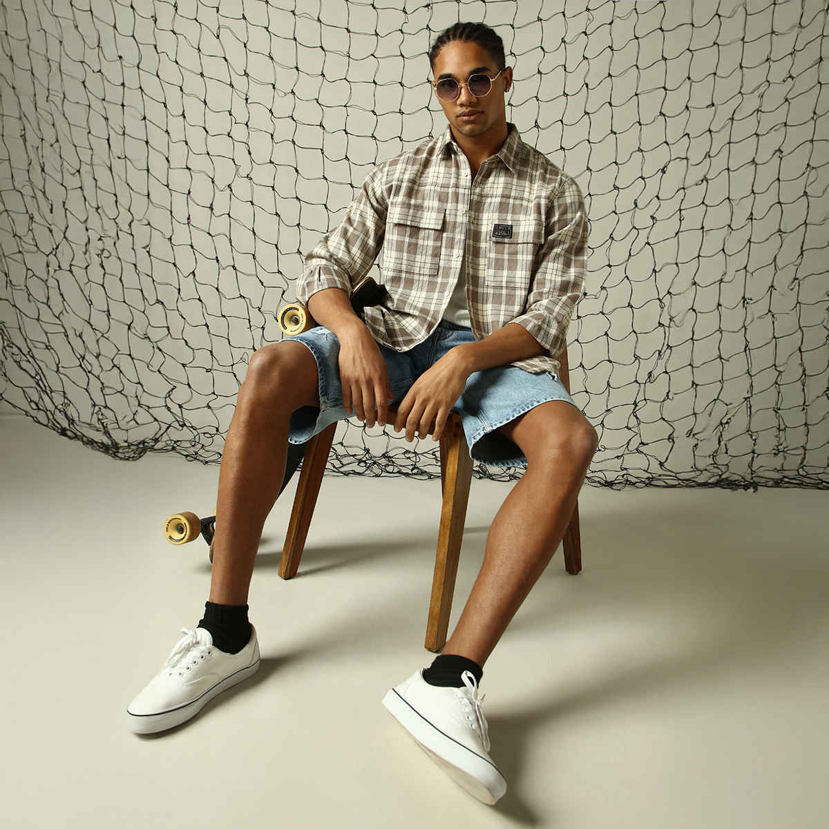 Hubberholme Men's Spread Collar Tartan Checks Double Pockets Oversized Casual Shirt | Beige - 40