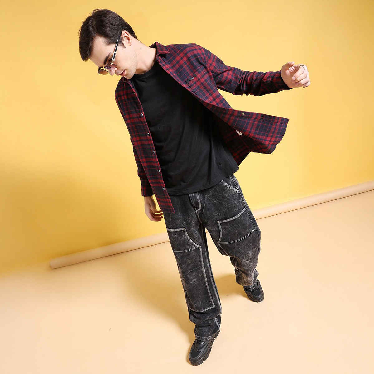 The Indian Garage Co Men's Slim Fit Checkered Casual Shirt | Navy Blue - M