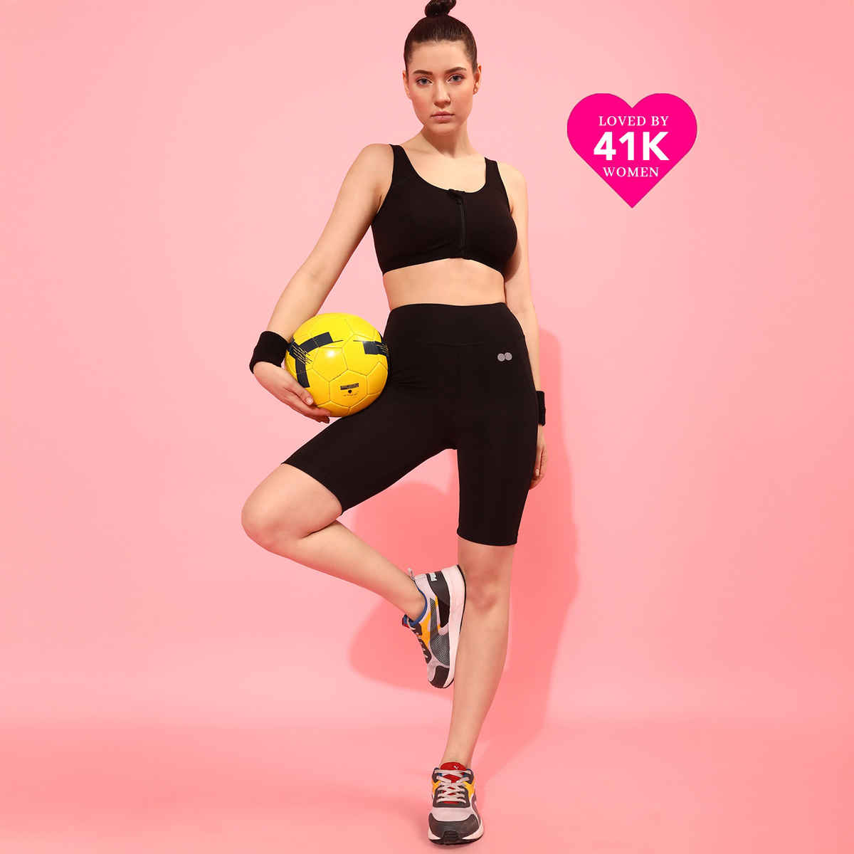 Clovia Snug Fit High-Rise Active Shorts (Black - L)