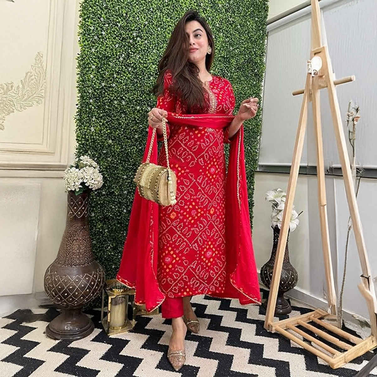 GoSriKi Women's Rayon Blend Straight Printed Kurta with Pant & Dupatta | TURAE | Red - S