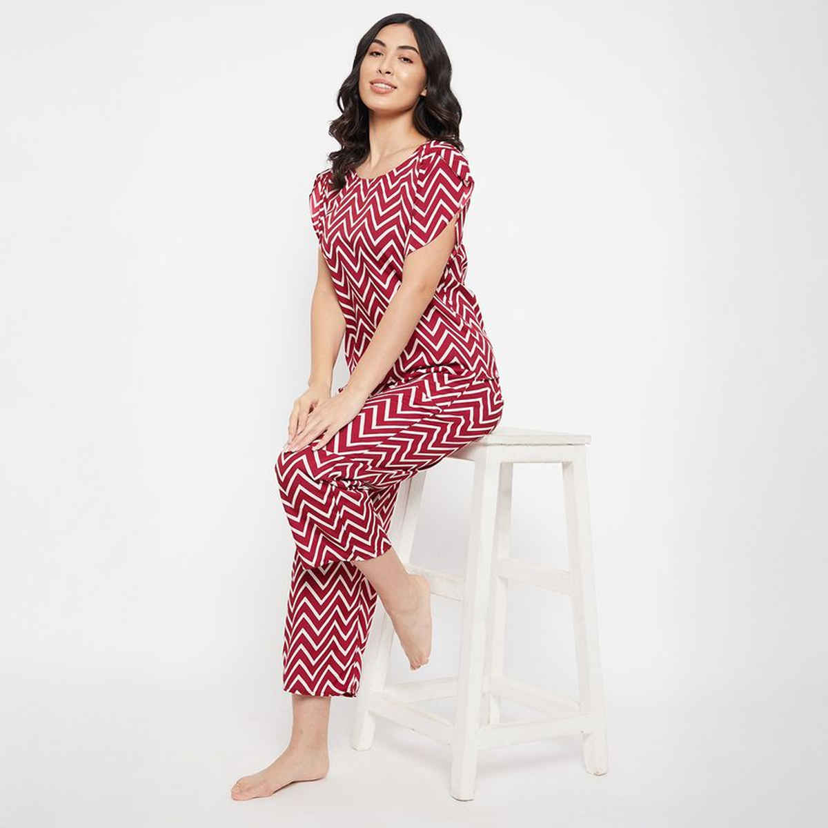 Clovia Women's Chevron Print Rayon Top & Pyjama Set | LS0534D04 | Red - S