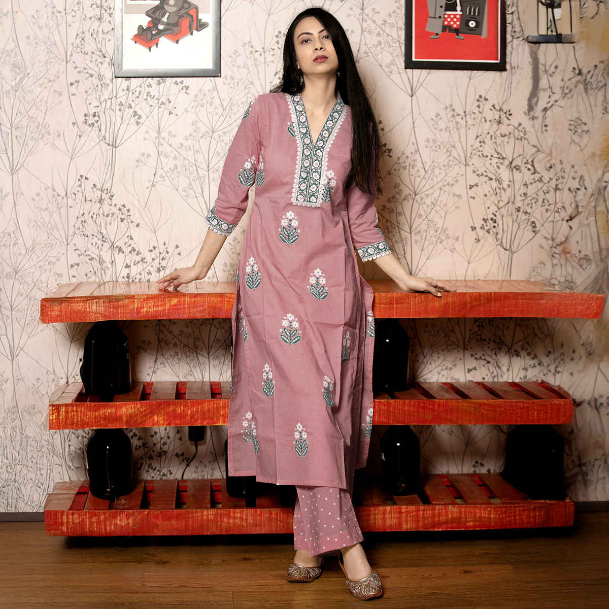 GoSriKi Women's Rayon Blend Straight Printed Kurta with Pant & Dupatta | BELAGAVI | Purple - L