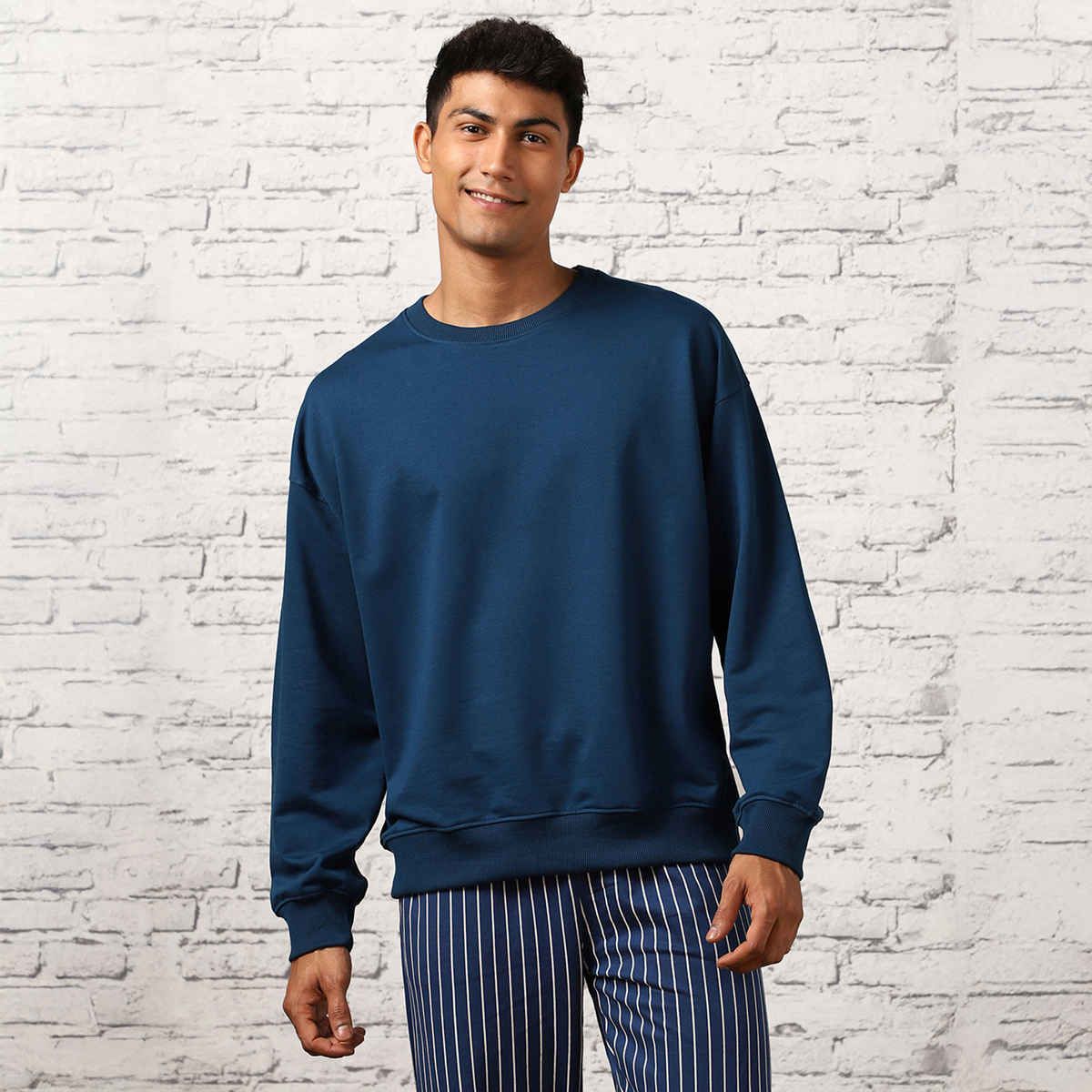 Nobero Men's Oversized Solid Sweatshirt | Navy Blue - S
