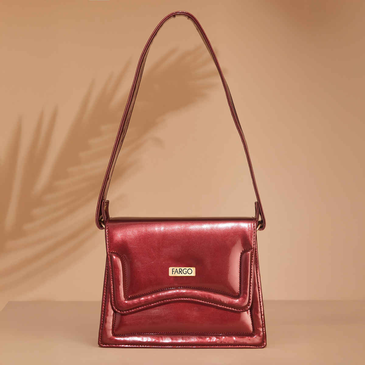 Fargo Women's Shoulder Bag | Maroon