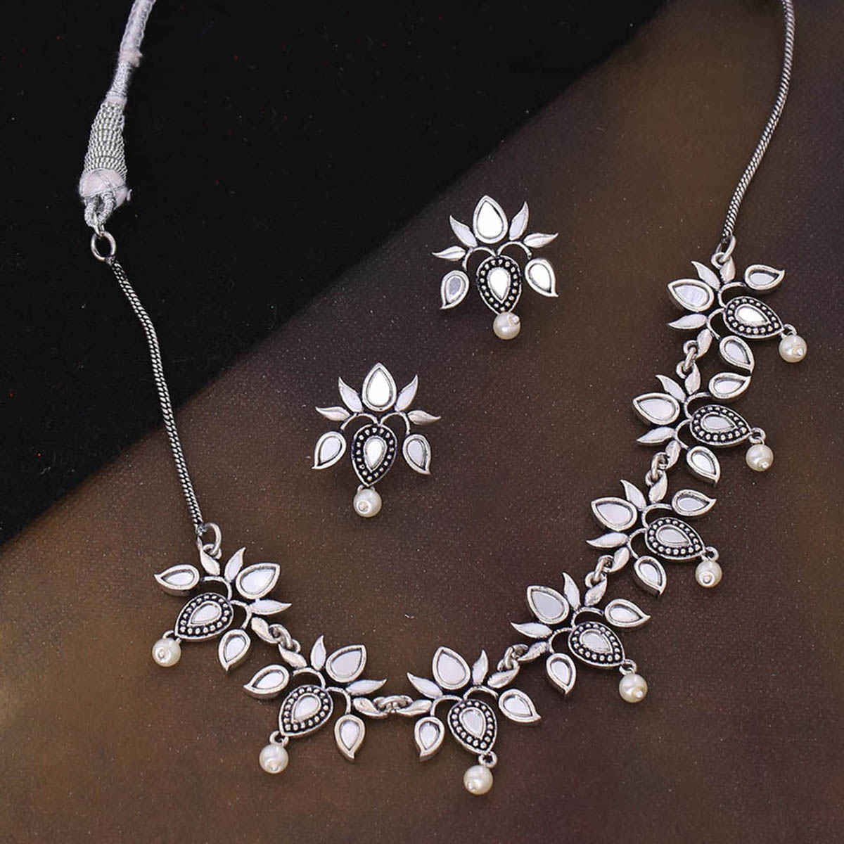 Voylla Amaira Mirror Details Necklace Set