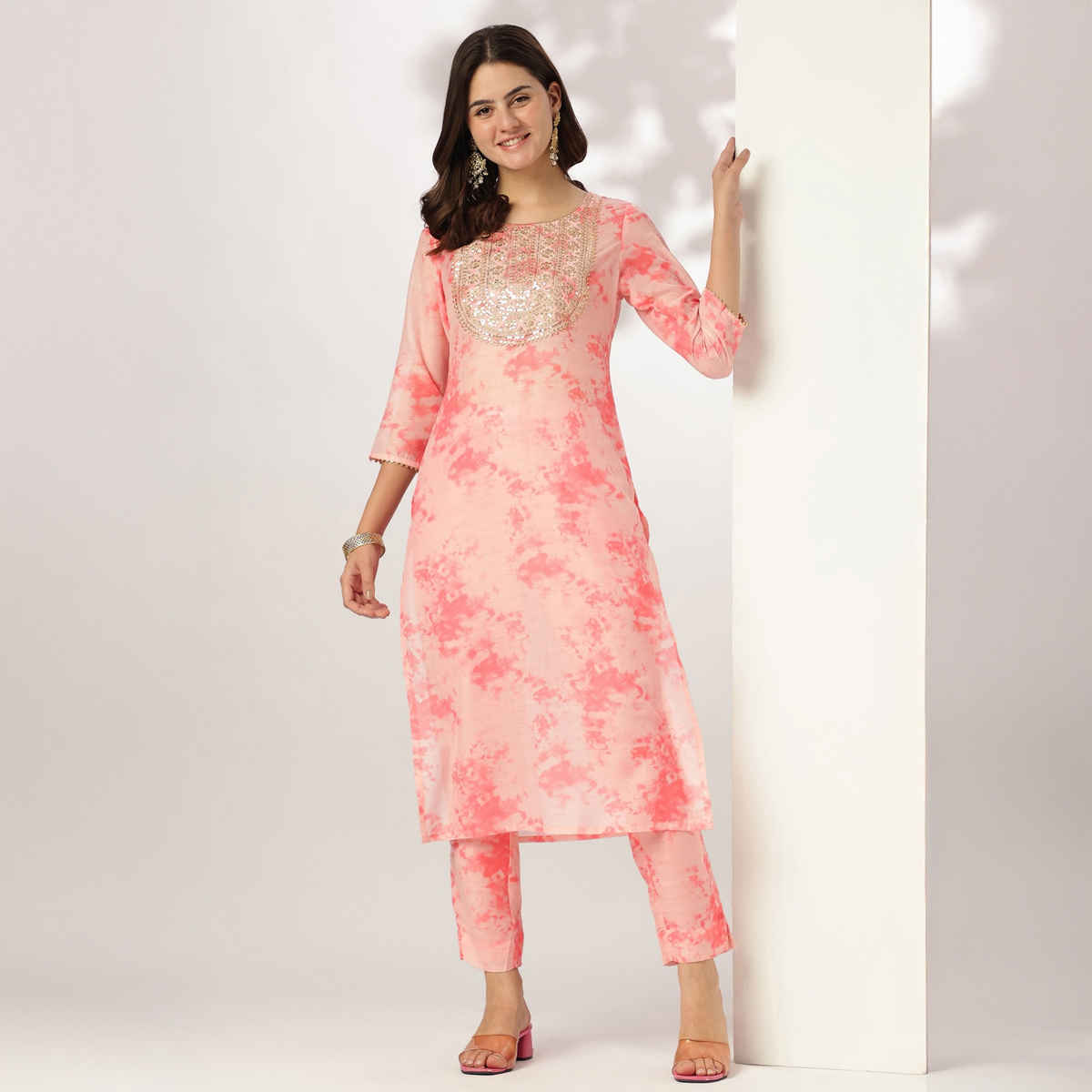 Janasya Women's Silk Blend Tie & Dye Yoke Embroidered Straight Kurta Pant Set | Peach - XL