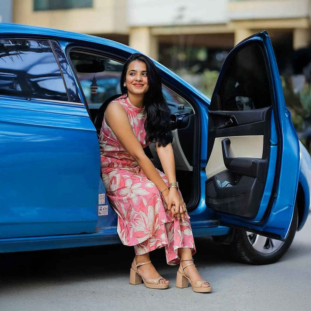 GoSriKi Women's Rayon Blend Straight Printed Kurta with Pant | Pink - S