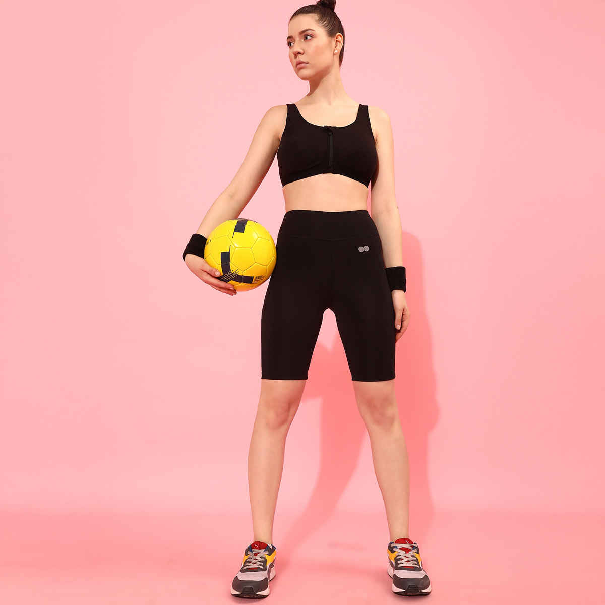 Clovia Snug Fit High-Rise Active Shorts (Black - L)