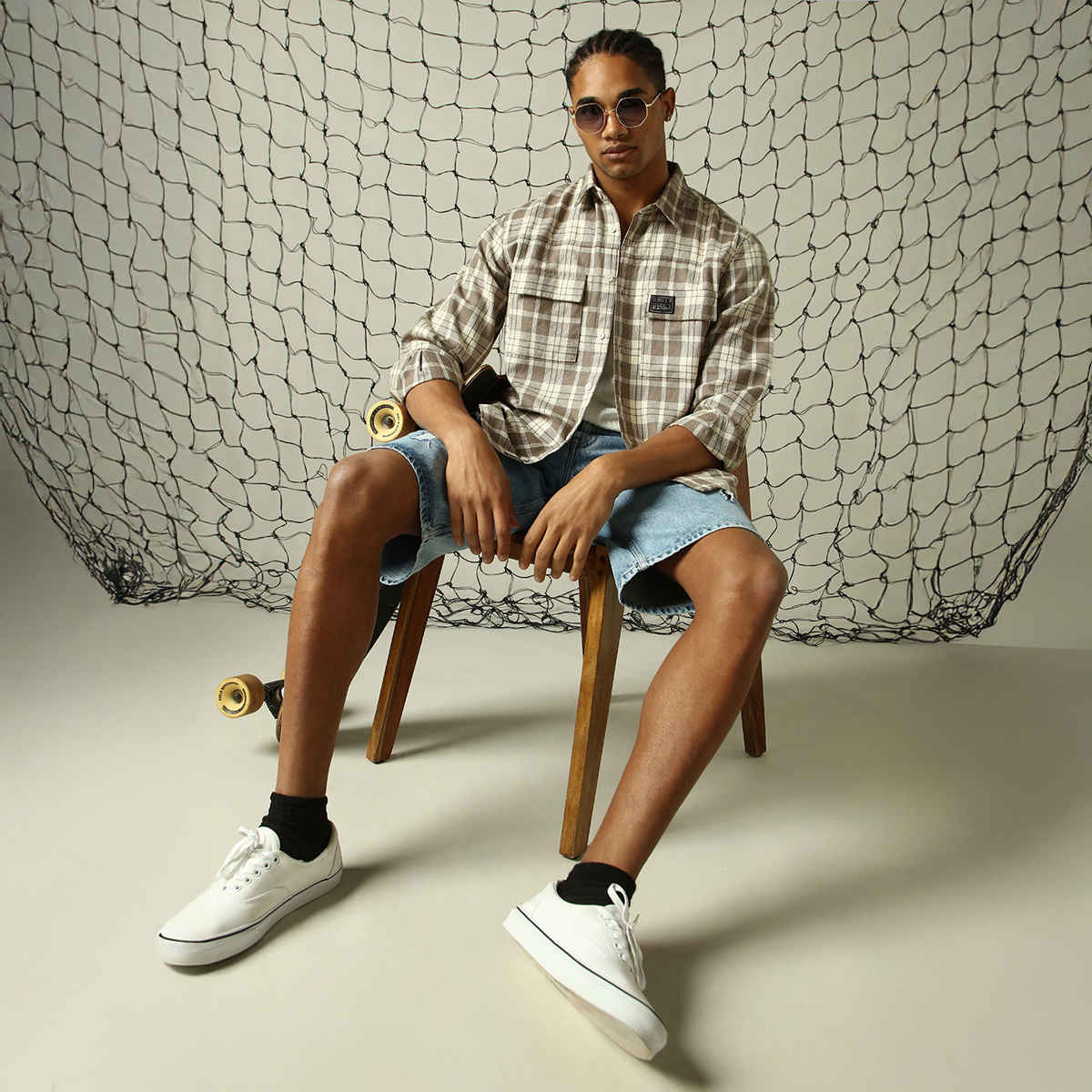 Hubberholme Men's Spread Collar Tartan Checks Double Pockets Oversized Casual Shirt | Beige - 40