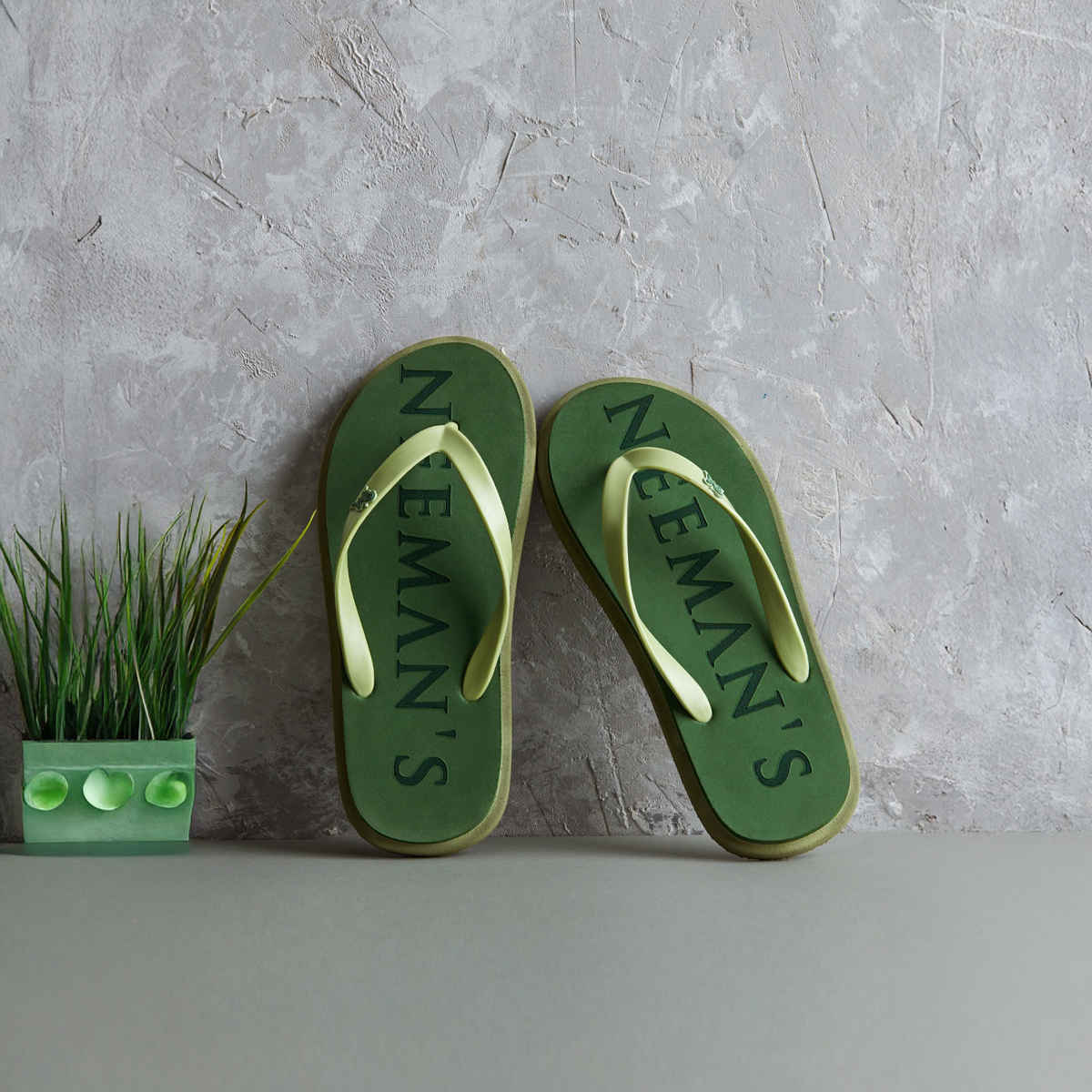 Neemans Unisex Eco Classic Slippers | Green with Light Green - UK 9