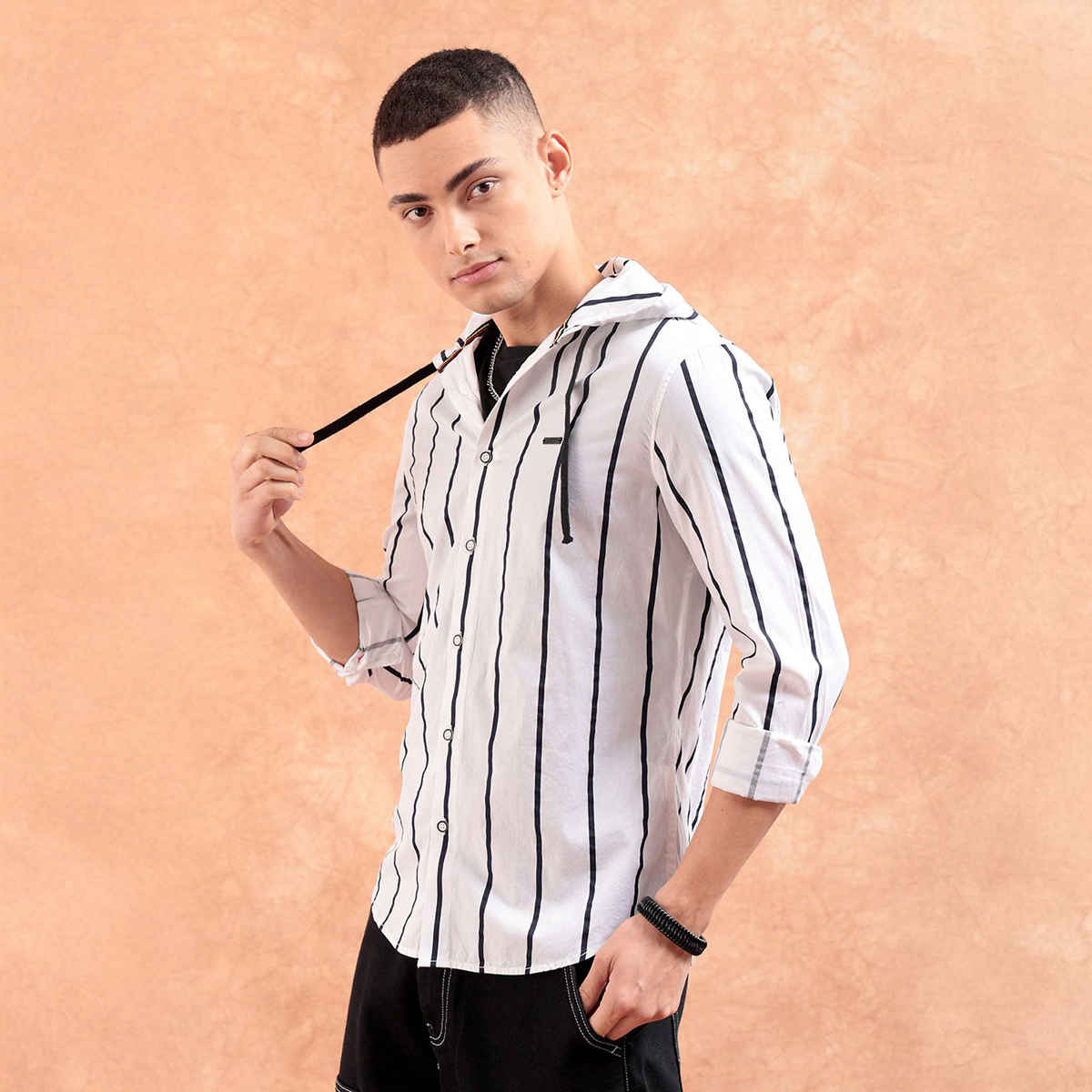 The Indian Garage Co Men's Slim Fit Vertical Striped Casual Shirt | White - 2XL
