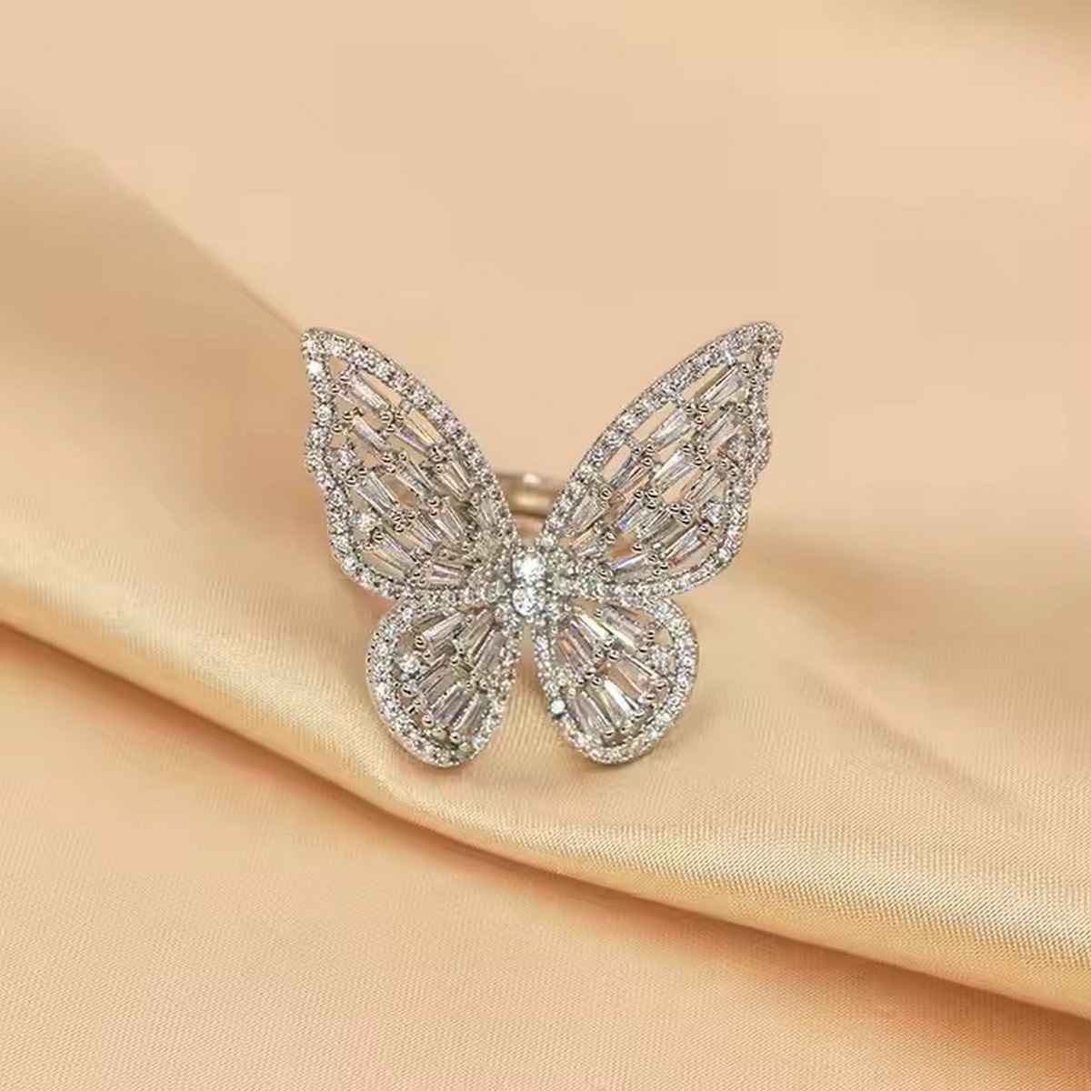 Fashion Frill Women's Butterfly Rings Silver Adjutable