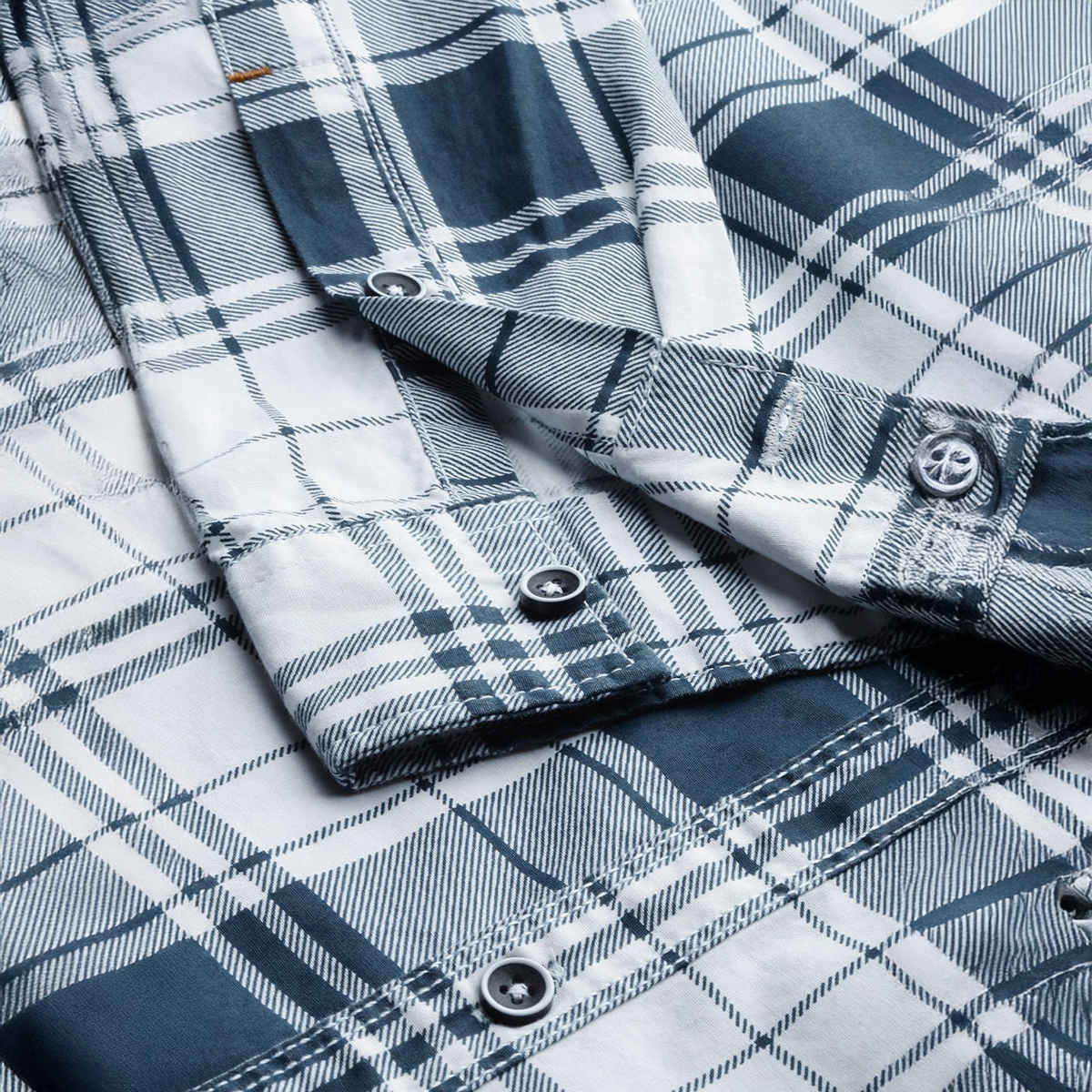 The Indian Garage Co Men's Slim Fit Checked Casual Shirt | White - L