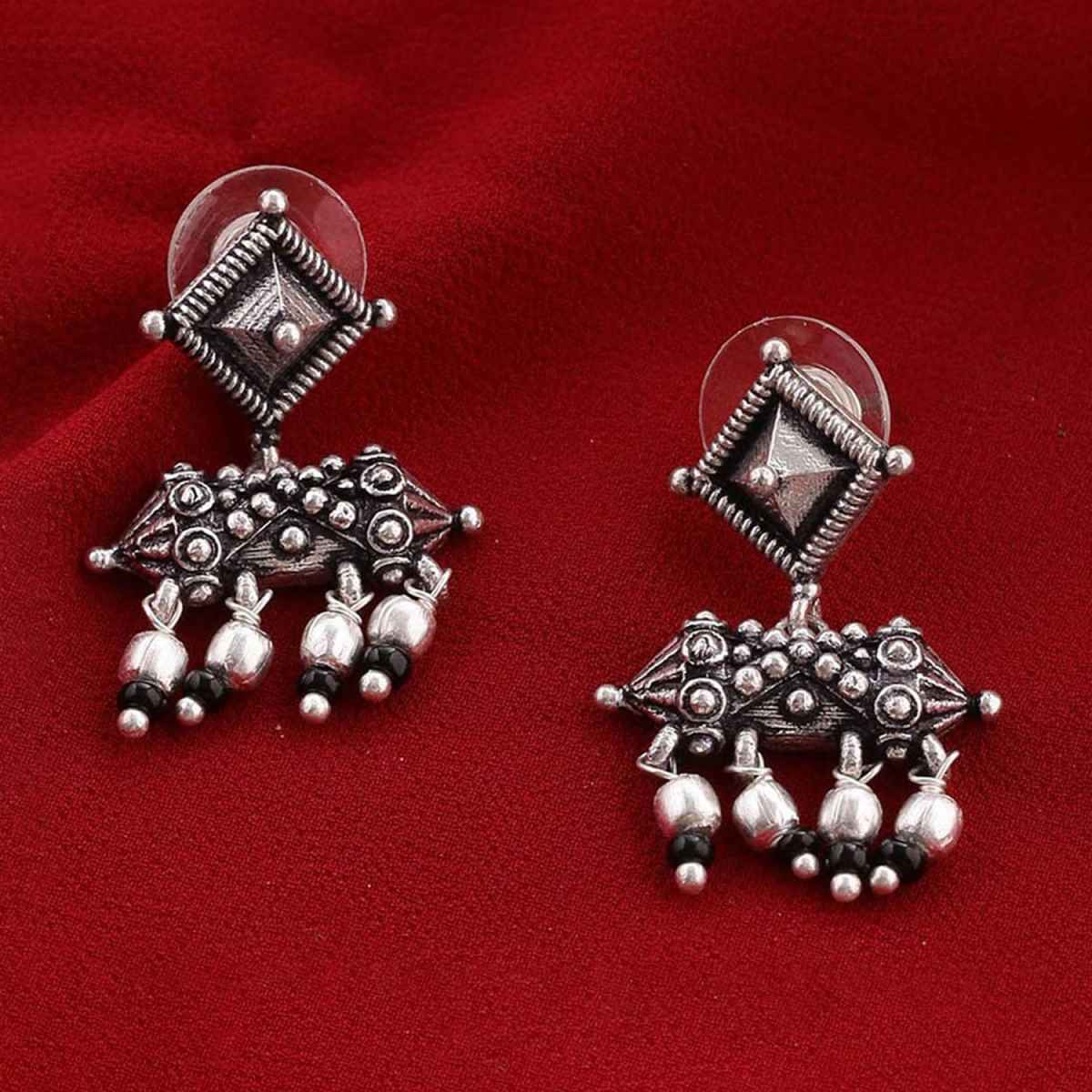 Voylla Nayantara Geometric Design Earrings