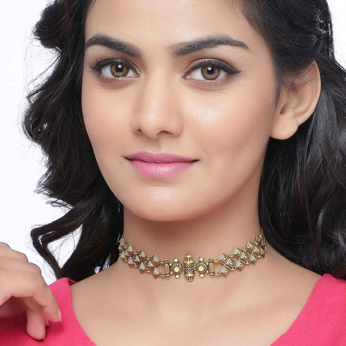 Voylla Temple Of Love Lattice Pattern Choker Necklace