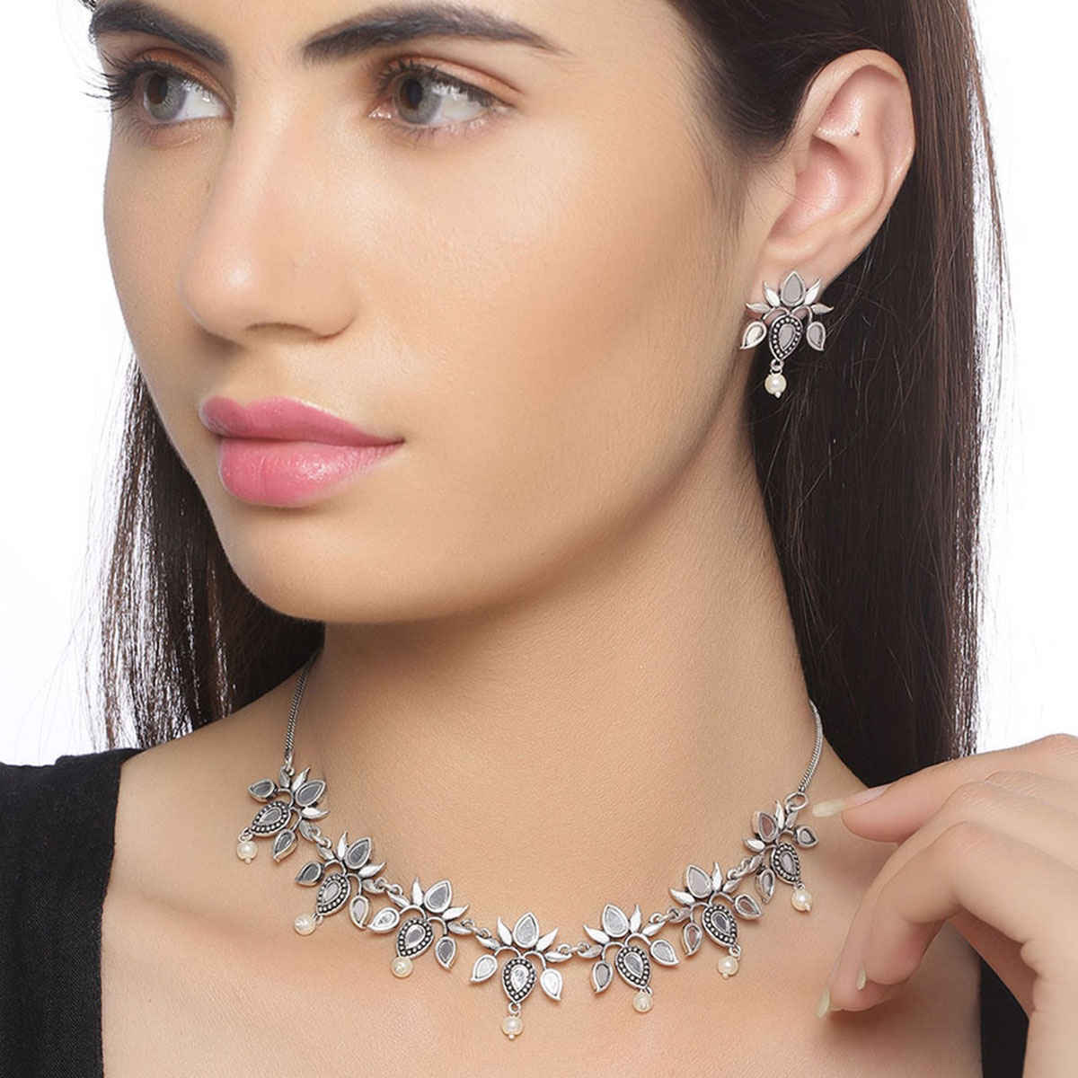 Voylla Amaira Mirror Details Necklace Set