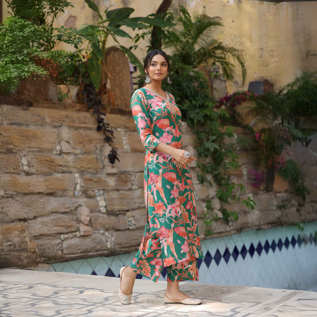 GoSriKi Women's Rayon Blend Straight Printed Kurta with Palazzo | CHINKI | Green - M