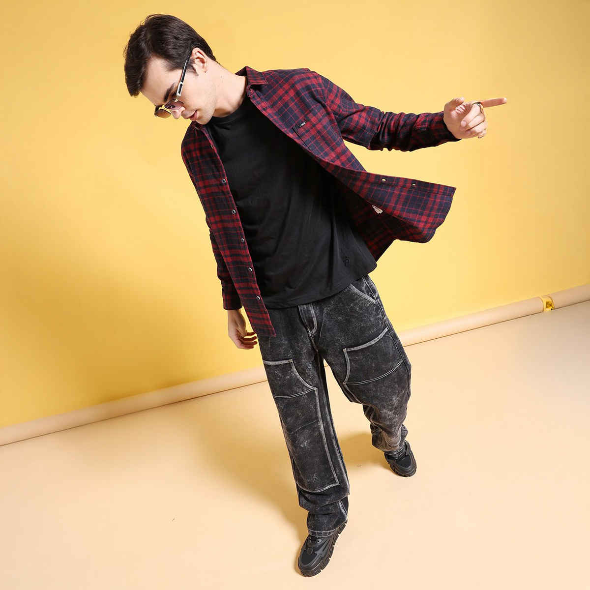 The Indian Garage Co Men's Slim Fit Checkered Casual Shirt | Navy Blue - XL