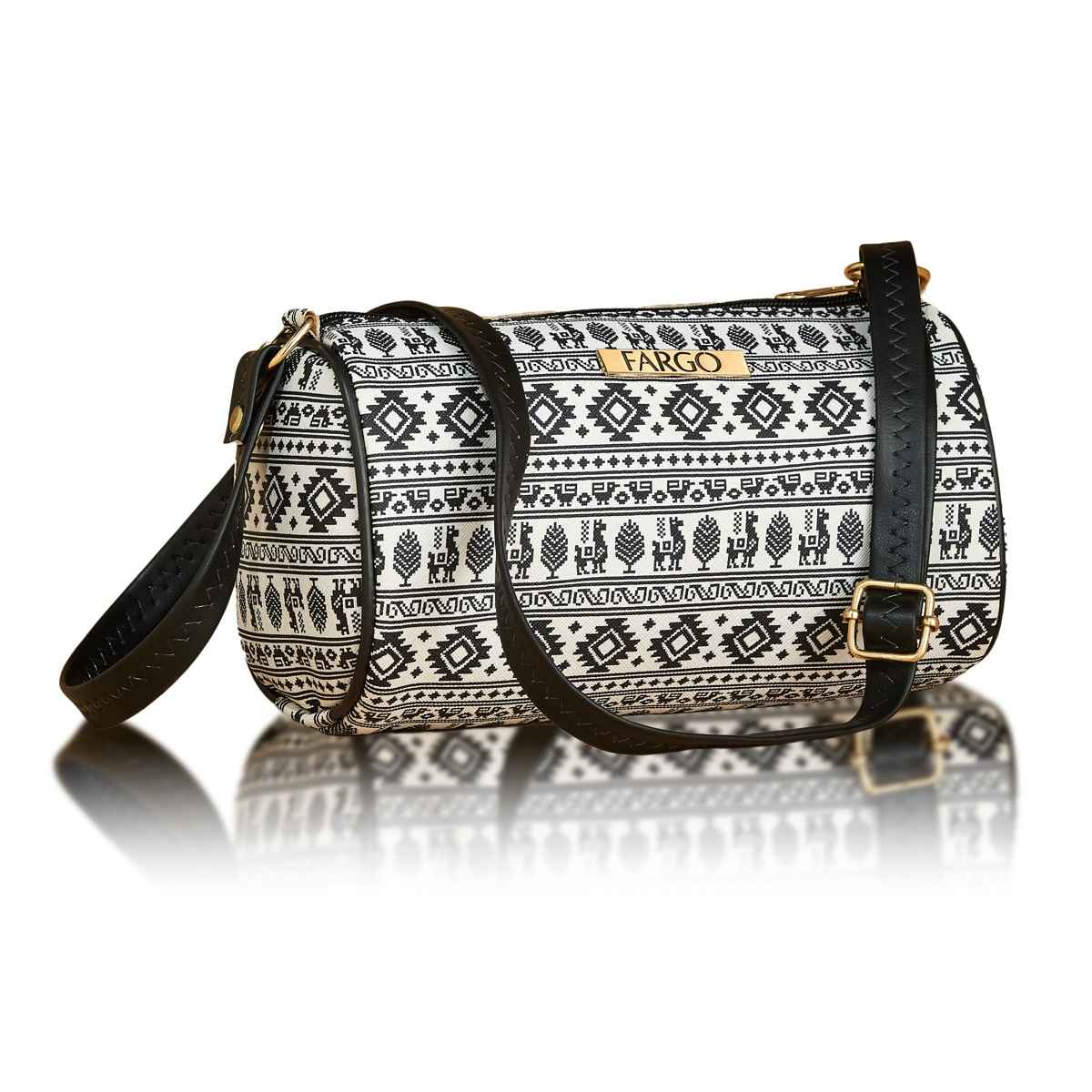 Fargo Women's Sling Bag | Black