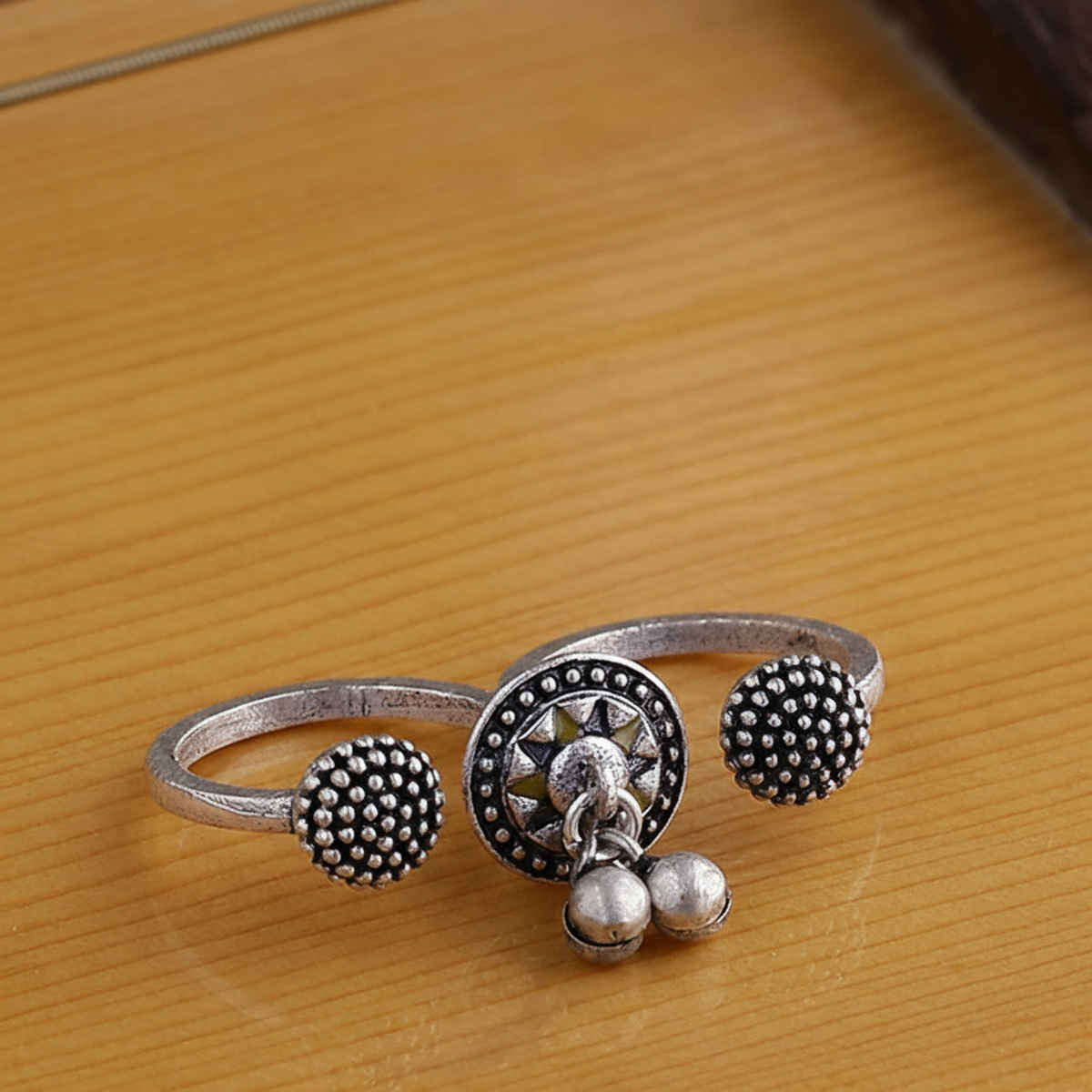 Voylla Taal Mridang Two-Finger Statement Ring