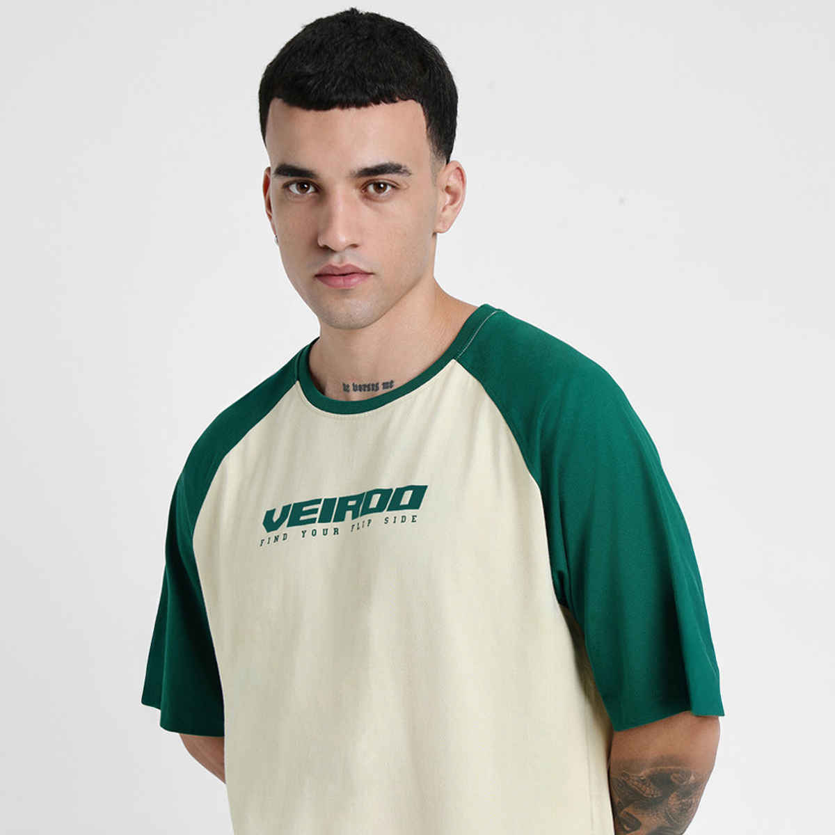 Veirdo Pure Cotton Oversized Fit Round Neck Swanwhite & Green Printed T-Shirt For Men - M