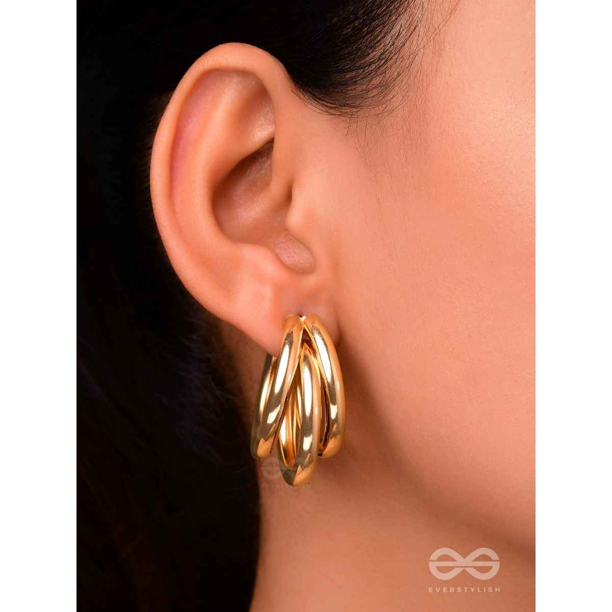 Everstylish The Elegant Statement Makers - Golden Stud Earrings