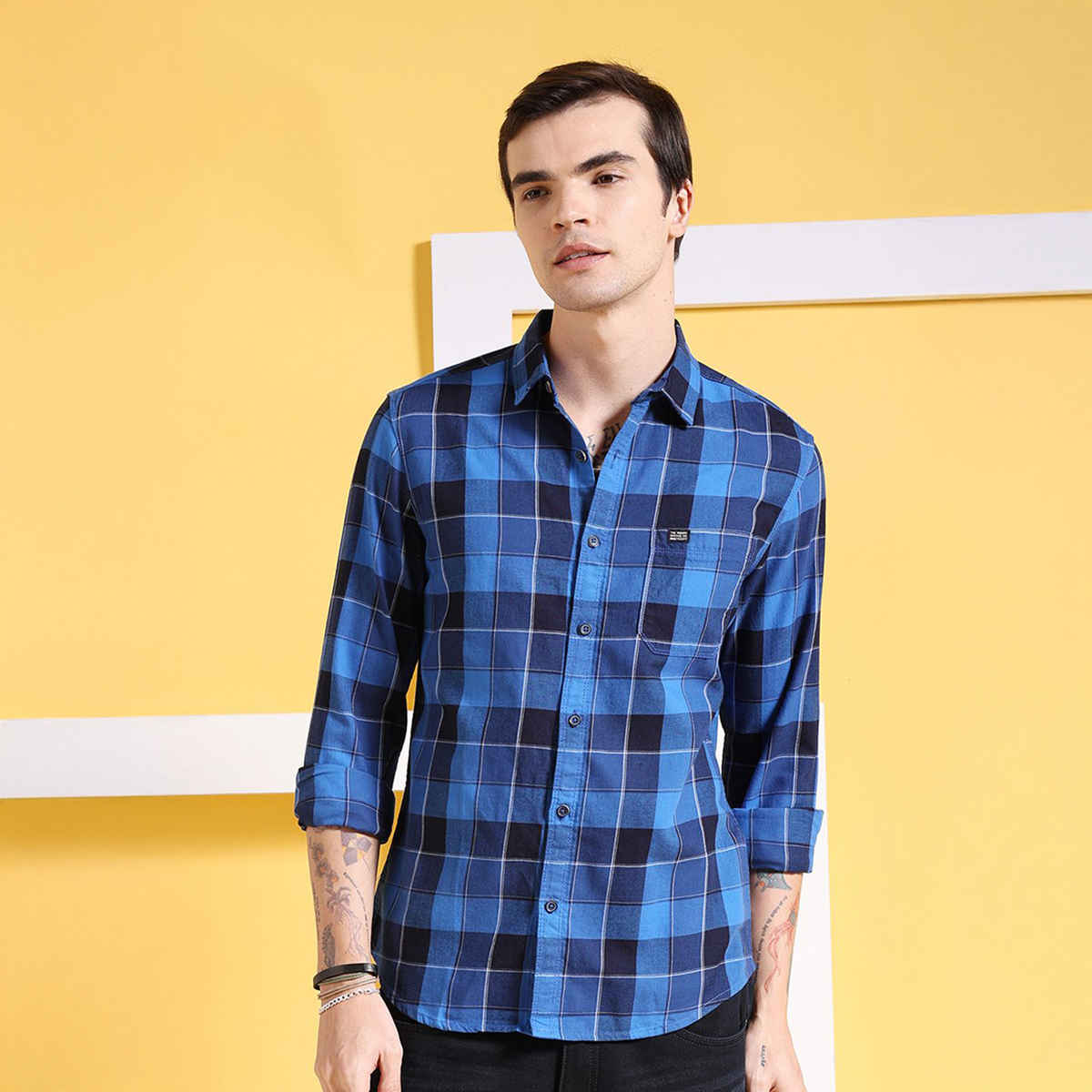 The Indian Garage Co Men's Slim Fit Checkered Casual Shirt | Blue - S