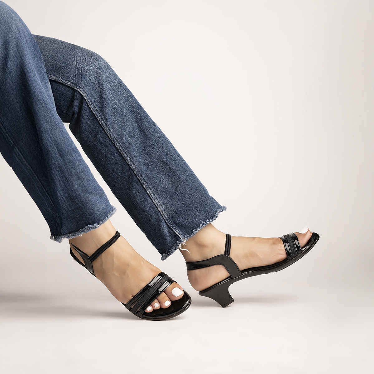 Shoetopia Women s Black Kitten Heels | UK8