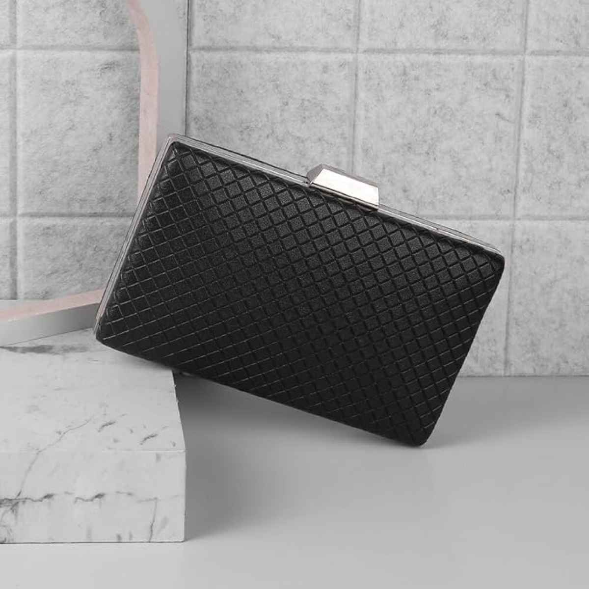 Metro Women's Quilted Faux Leather Clutch | Black - One Size