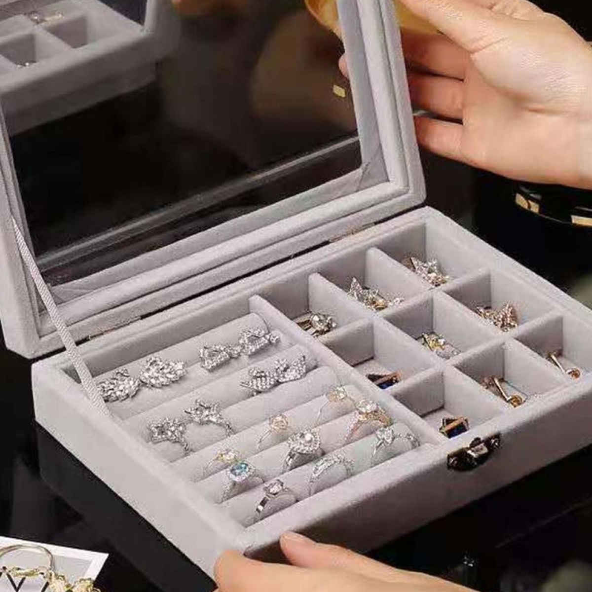 YouBella Velvet Clear Lid Jewellery Organizer Box