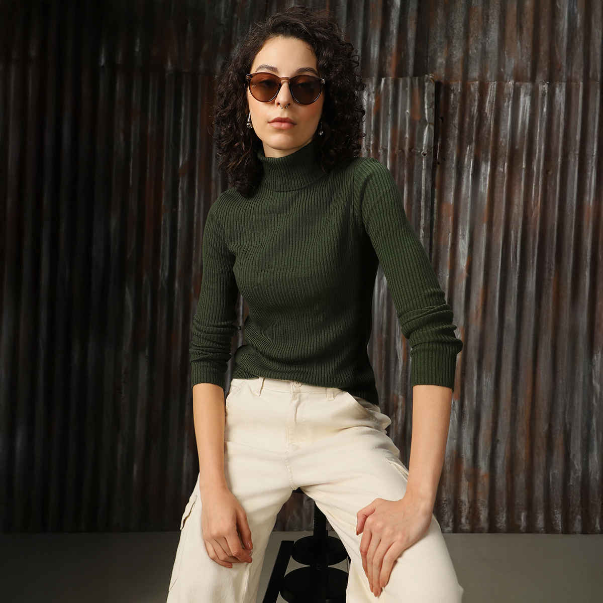 High Star Women's Ribbed Turtle Neck Solid Pullover | Dark Green - XL