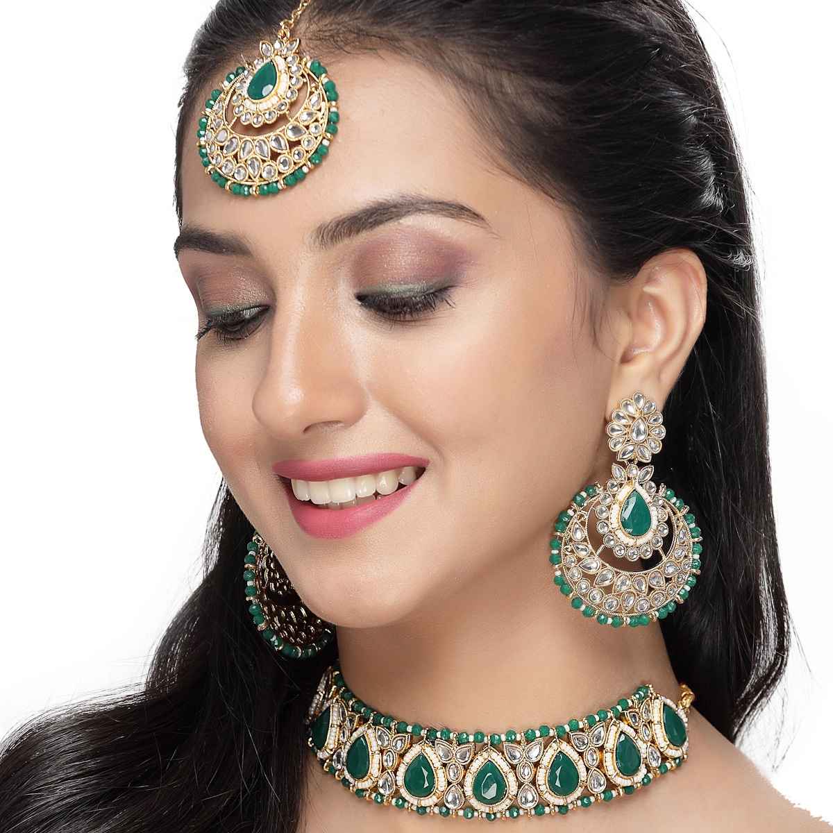 Sukkhi Refined Gold Plated Green Kundan & Beads Studded Choker Necklace Set