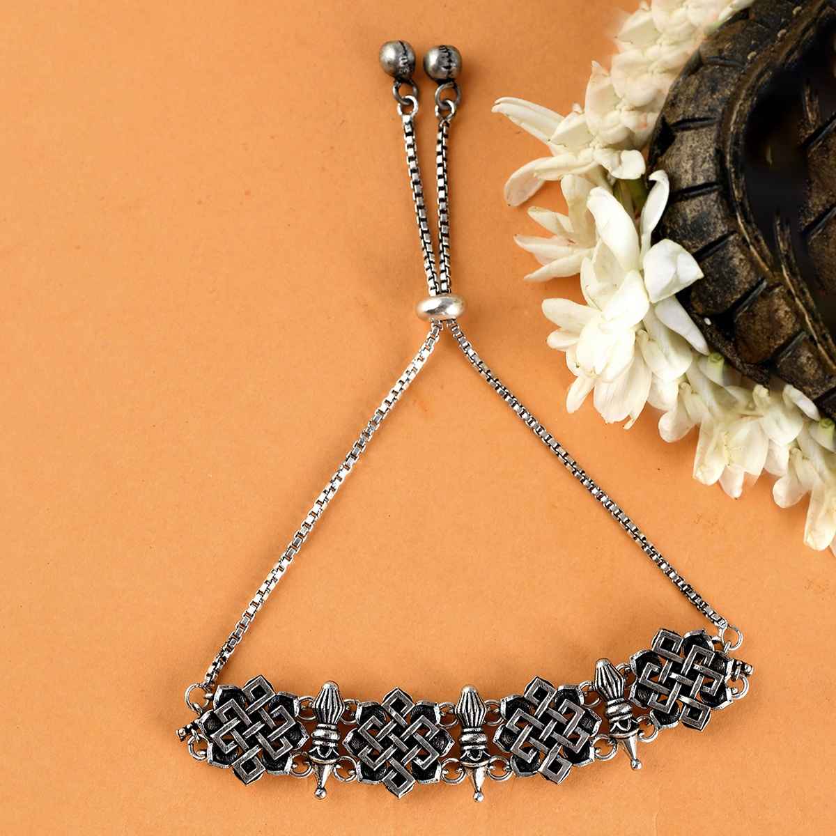 Voylla Bodhi Eternal Knot Bracelet