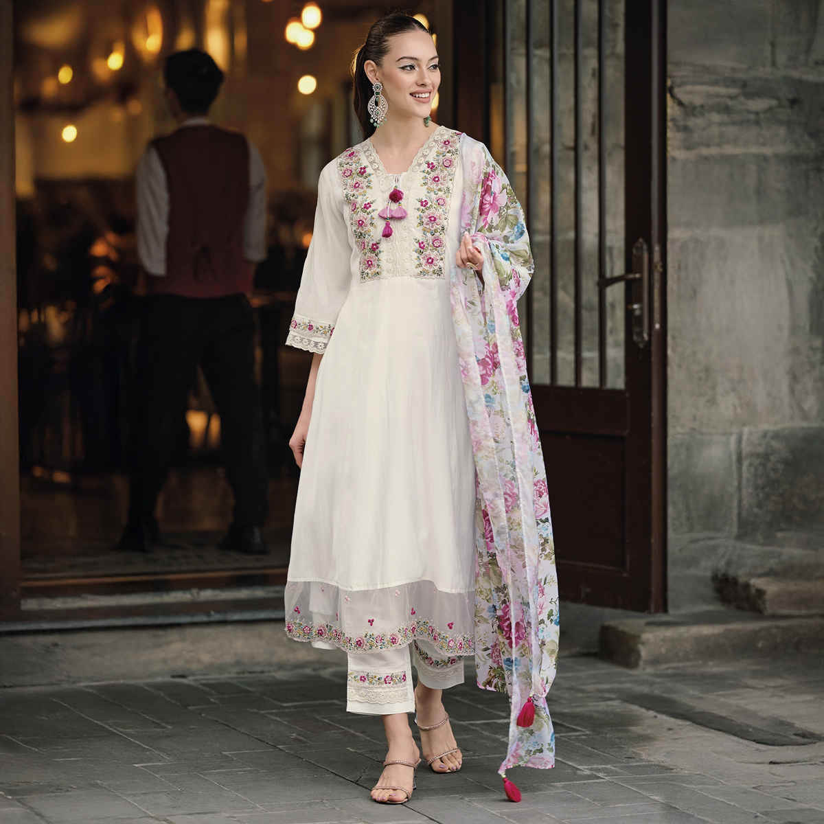 Indo Era Women's Silk Blend Floral Straight Kurta Set with Dupatta | KH9WH7379 | White - XL