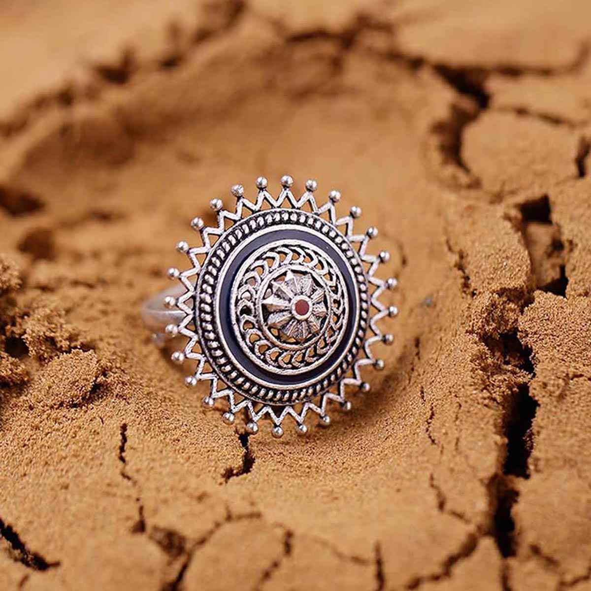 Voylla Mandala Spokes Finger Ring