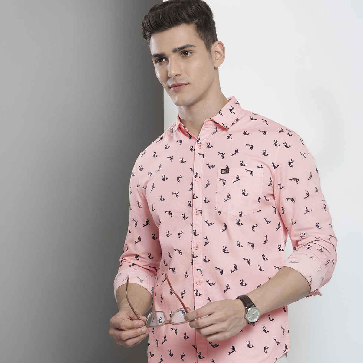 The Indian Garage Co Men's Regular Fit Aqua Print Casual Shirt | Pink - M