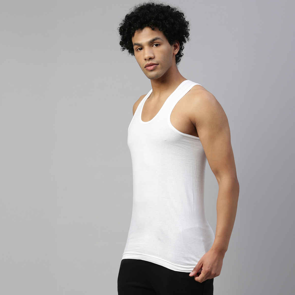 Dixcy Scott Originals Men�S Round Neck Sleeveless Modern Fit Solid Vest (White-Pack Of 2)