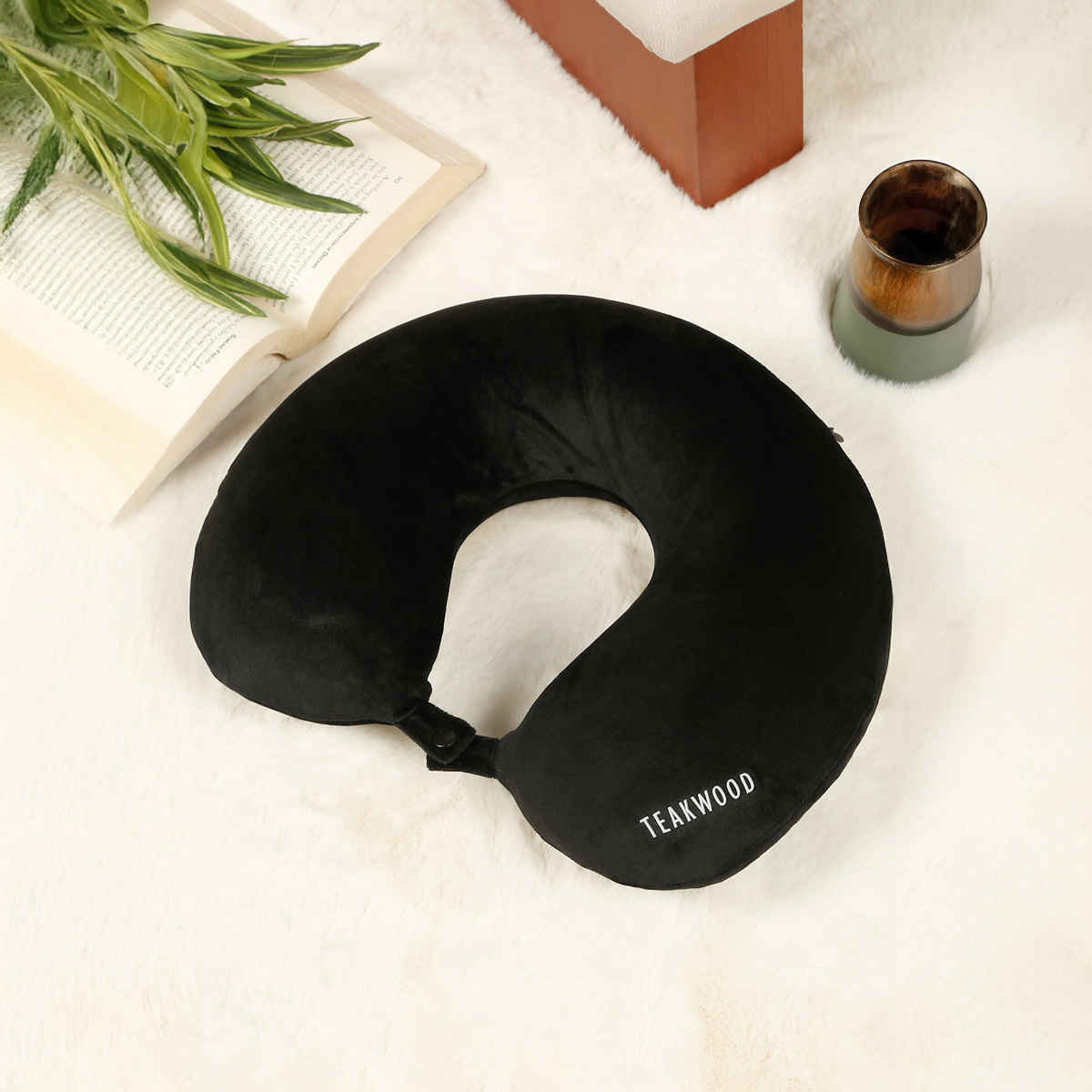Teakwood Leathers Unisex Soft Foam U-Shaped Neck Pillow | Black