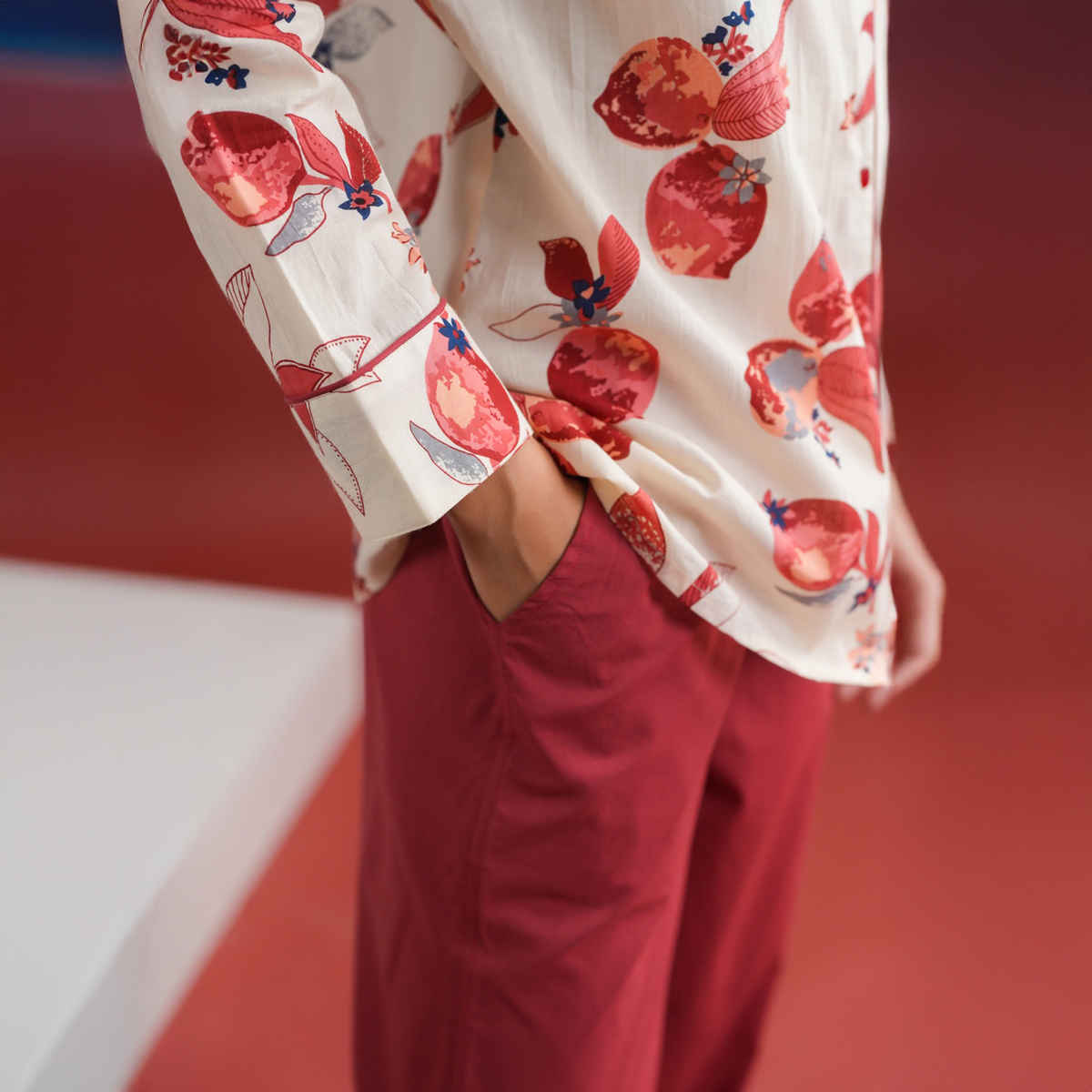 Sanskruti Homes Women's White Floral Printed Cotton Night Suit Set | Se-nsp-847 | S