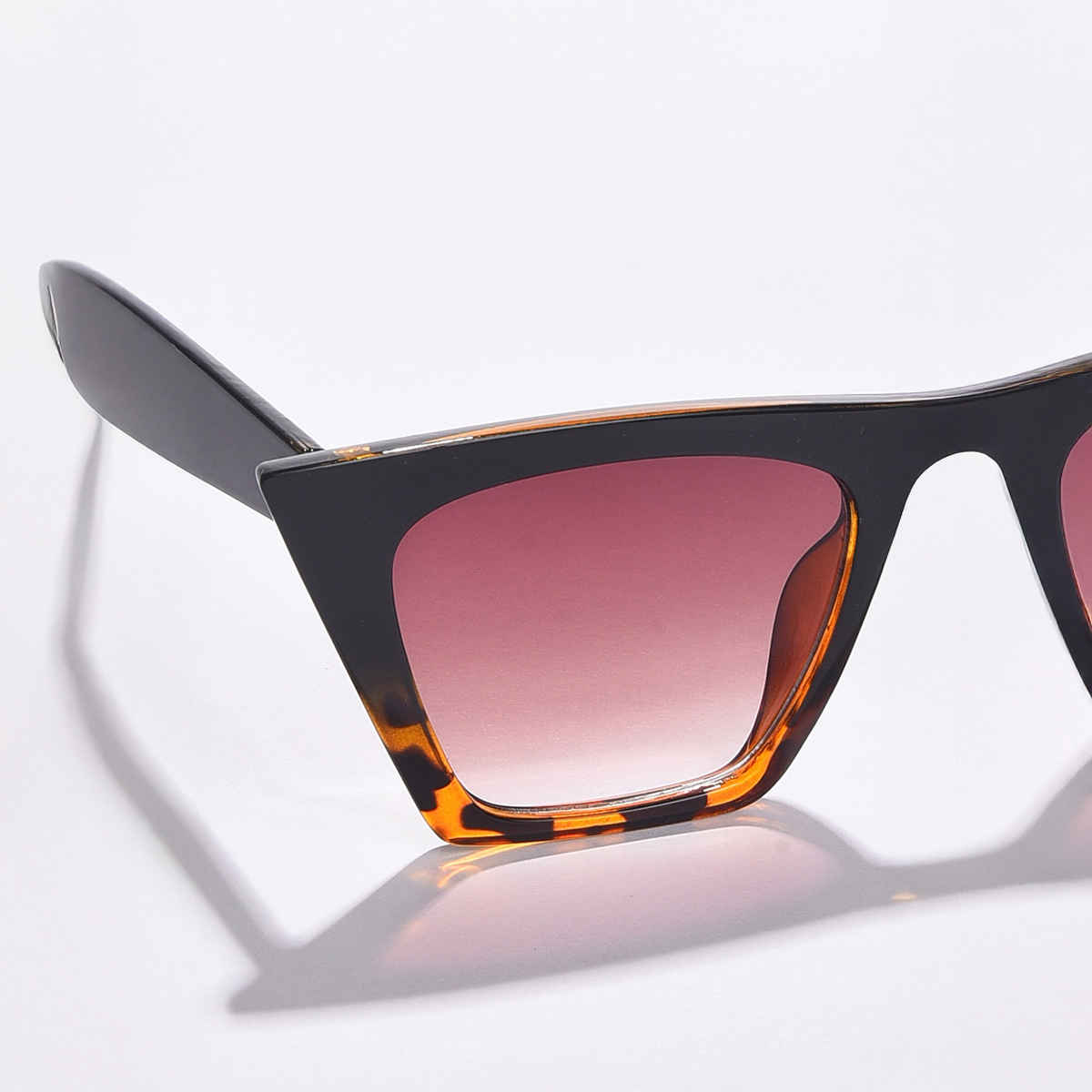 Haute Sauce Women's Polycarbonate Sunglasses | Black - One Size