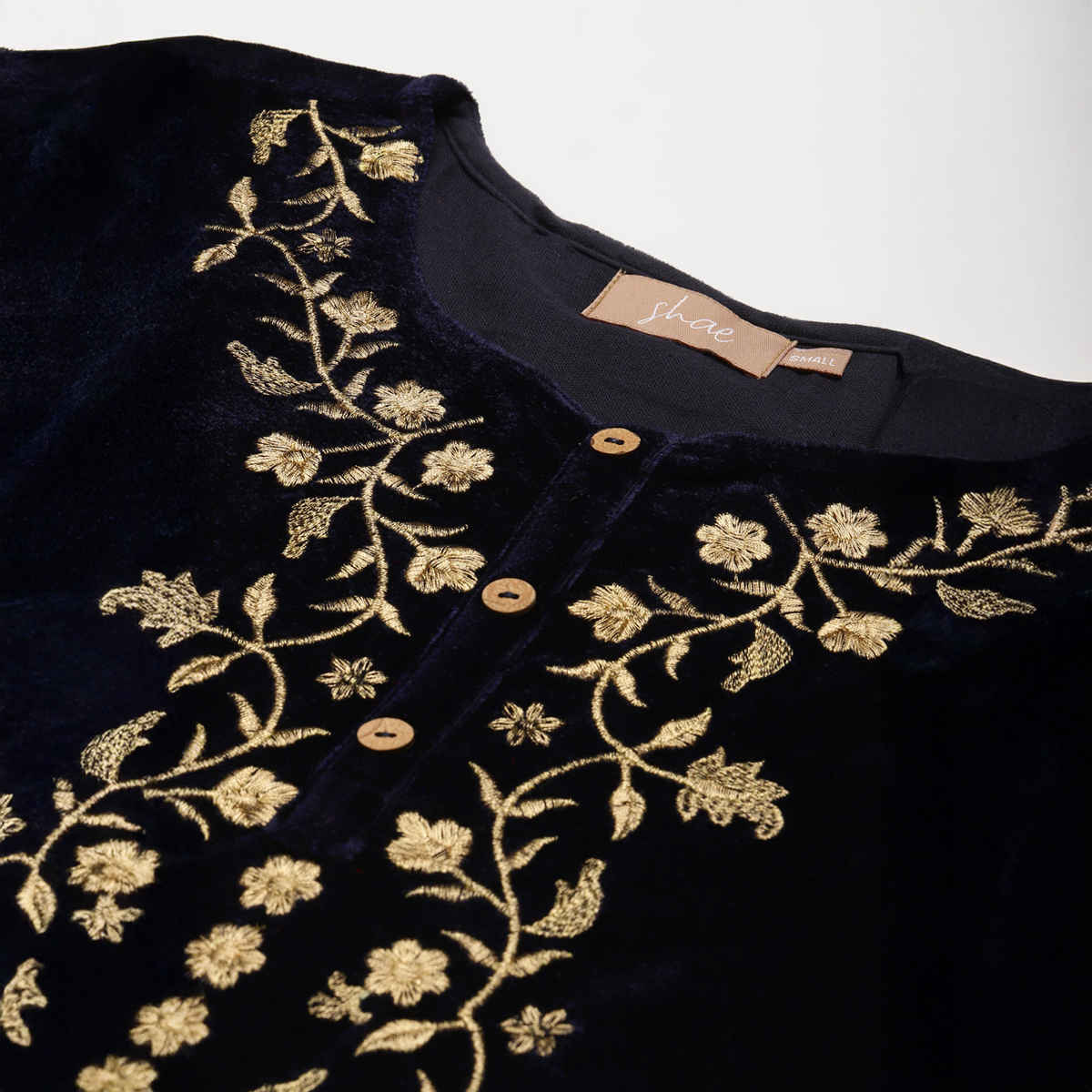 Shae by SASSAFRAS Women's Velvet Floral Zari Embroidery Kurta | Navy Blue - XL