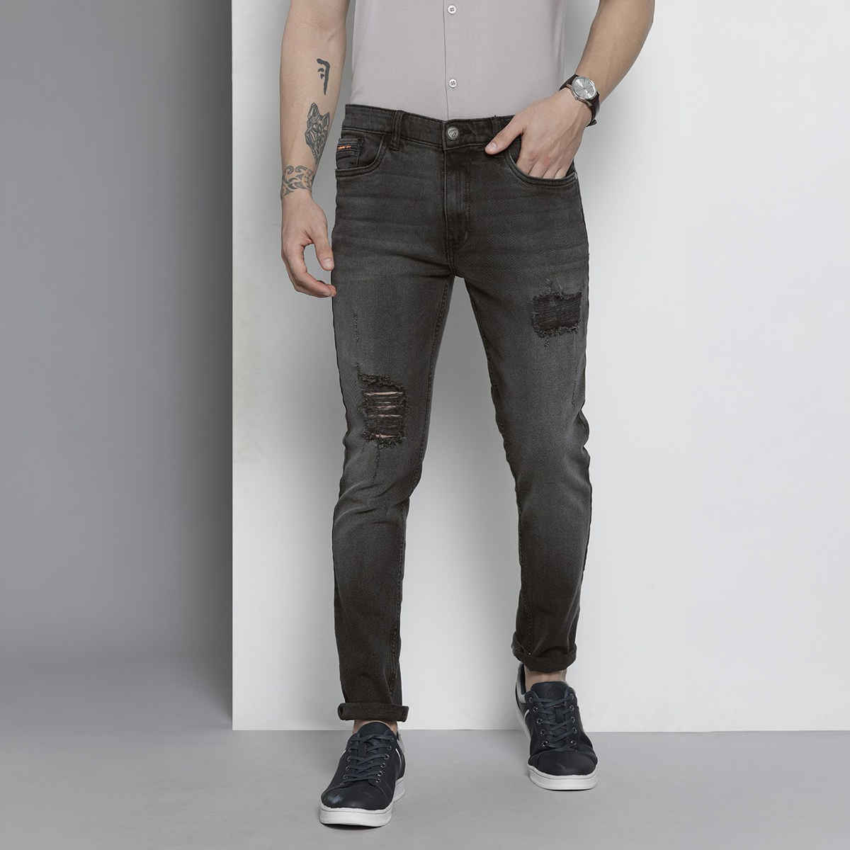 The Indian Garage Co Men's Slim Fit Solid Casual Jeans | Black - 34