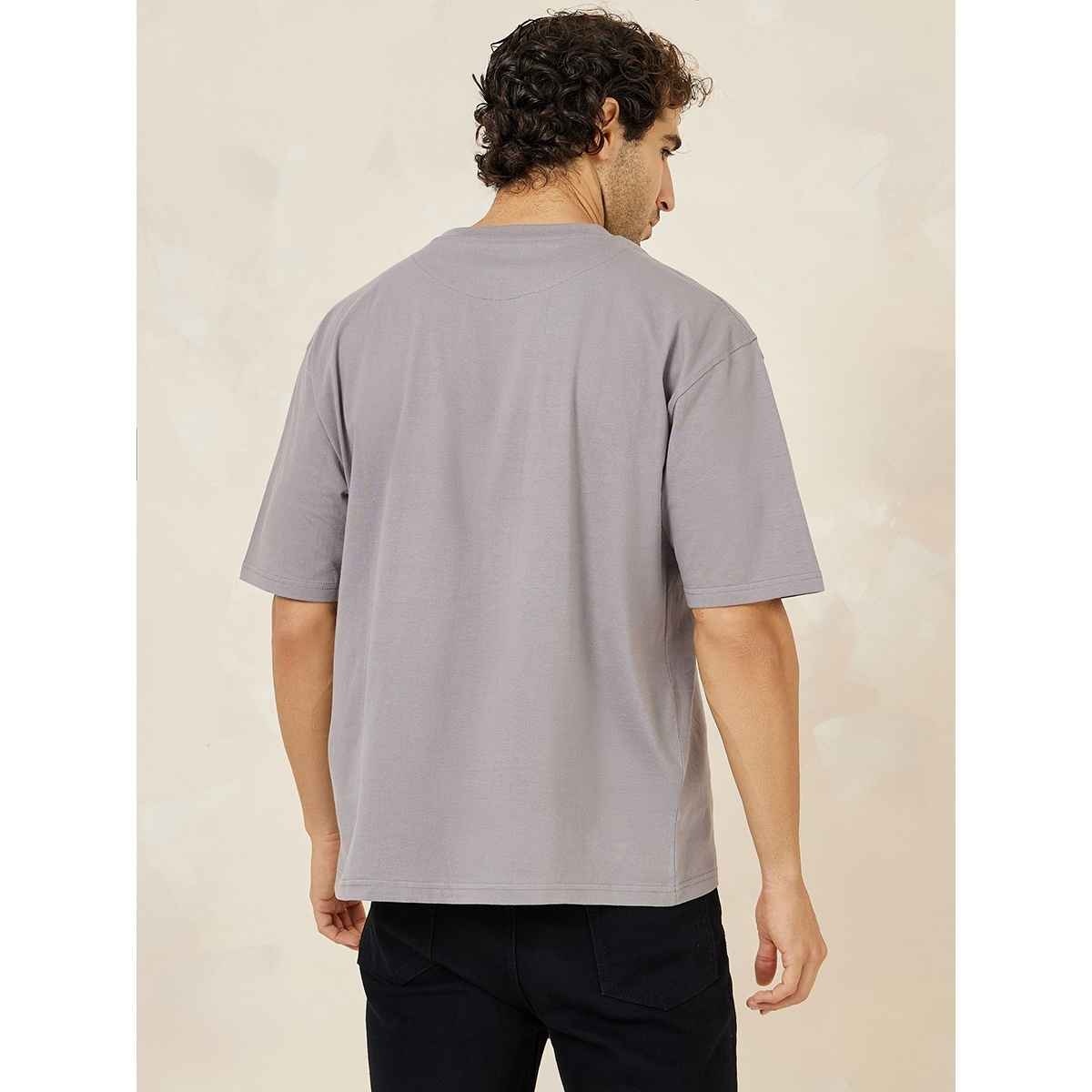Styli Men's Oversized Fit Tee with Flock Print and Pocket | Grey - S